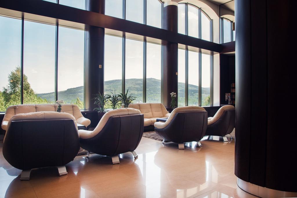 Hotel Era Świeradów-Zdrój Kültér fotó
