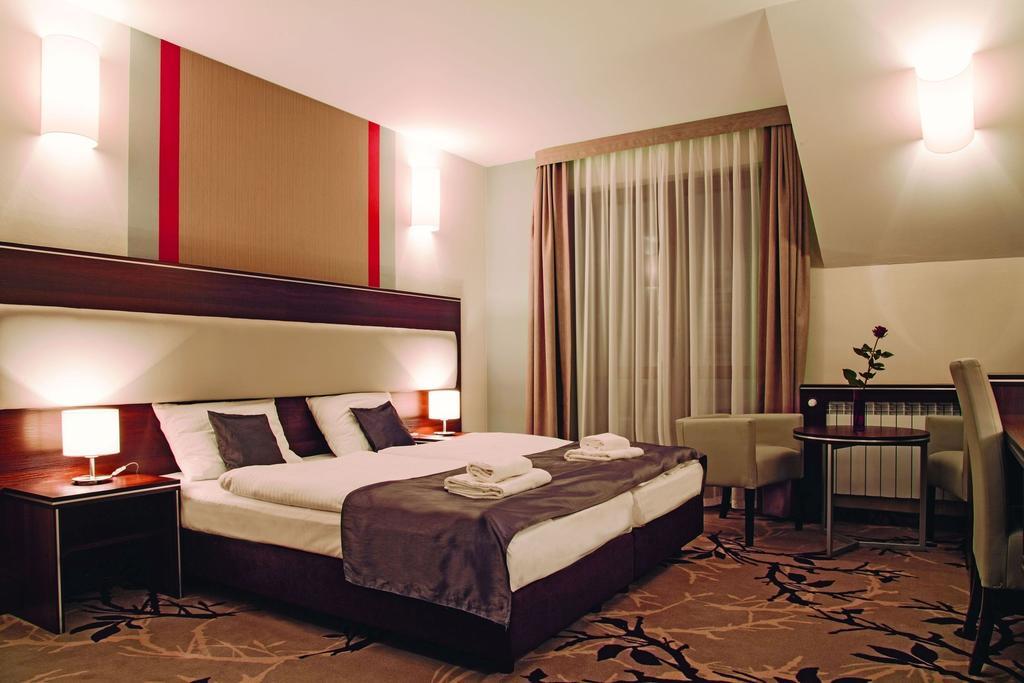 Hotel Era Świeradów-Zdrój Szoba fotó